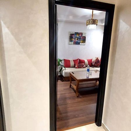 Luxury Downtown Apartment Of 80M2 In Front Of Hassan 2 Mosque And Sea From Family , Pour Famille , Interdit Couples Araabic Non Marie, Forbidden Unmarried Araabic Couples Basement Car Park Casablanca Exterior foto