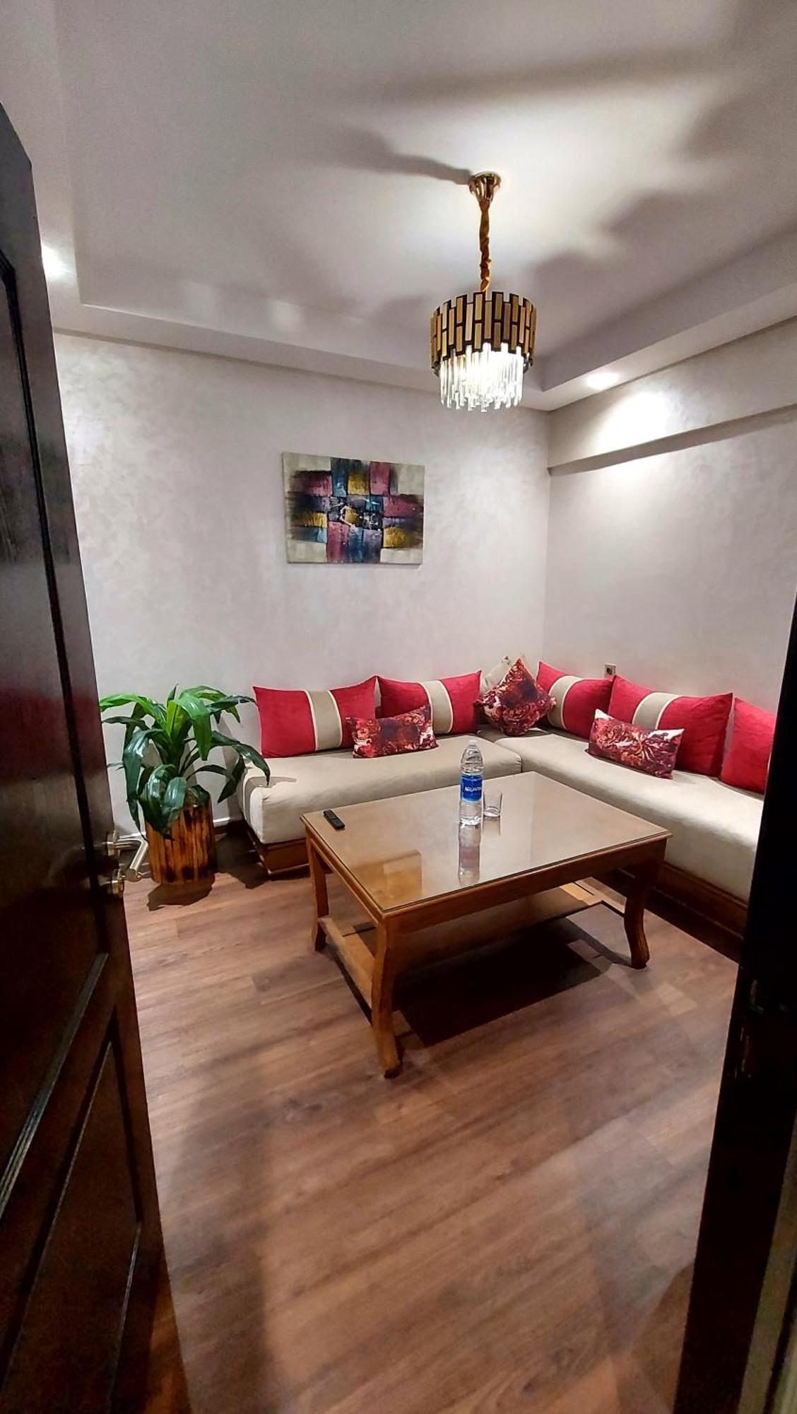 Luxury Downtown Apartment Of 80M2 In Front Of Hassan 2 Mosque And Sea From Family , Pour Famille , Interdit Couples Araabic Non Marie, Forbidden Unmarried Araabic Couples Basement Car Park Casablanca Exterior foto